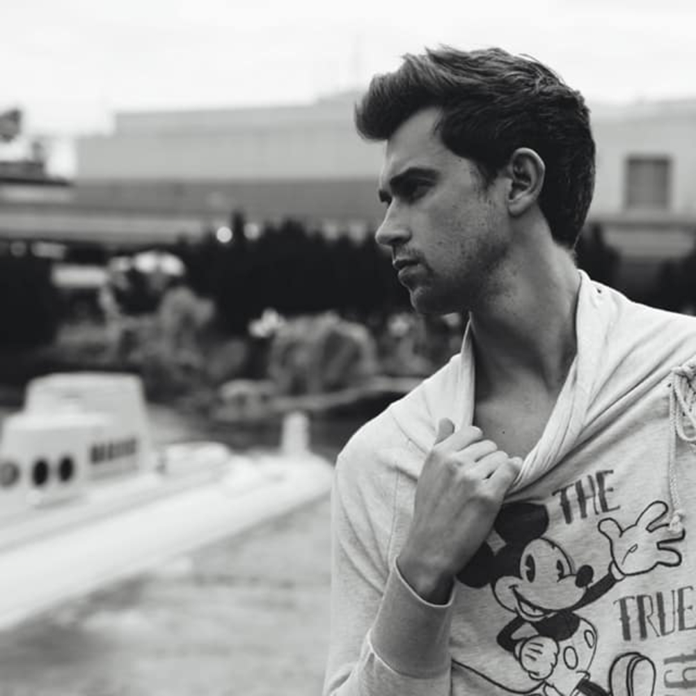 Meet your Posher, Miles